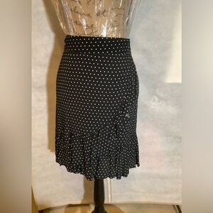 Jane & Delaney, Black & White Polka dot skirt. Sz M